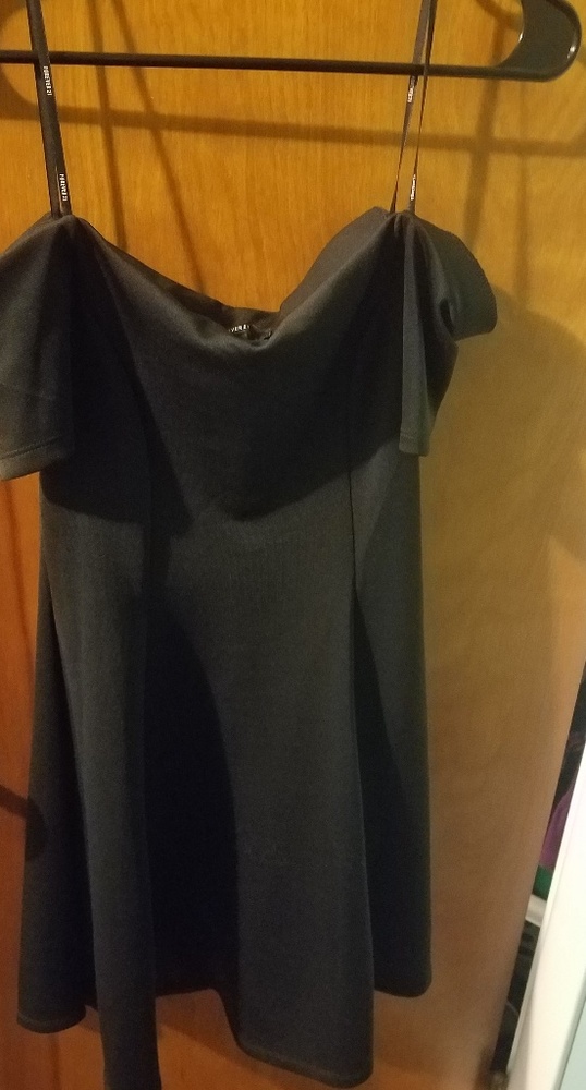 Forever 21 off the shoulder mini black dress